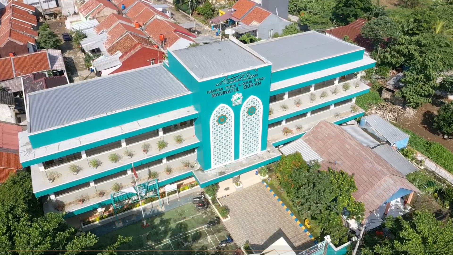 pesantren madinatul quran